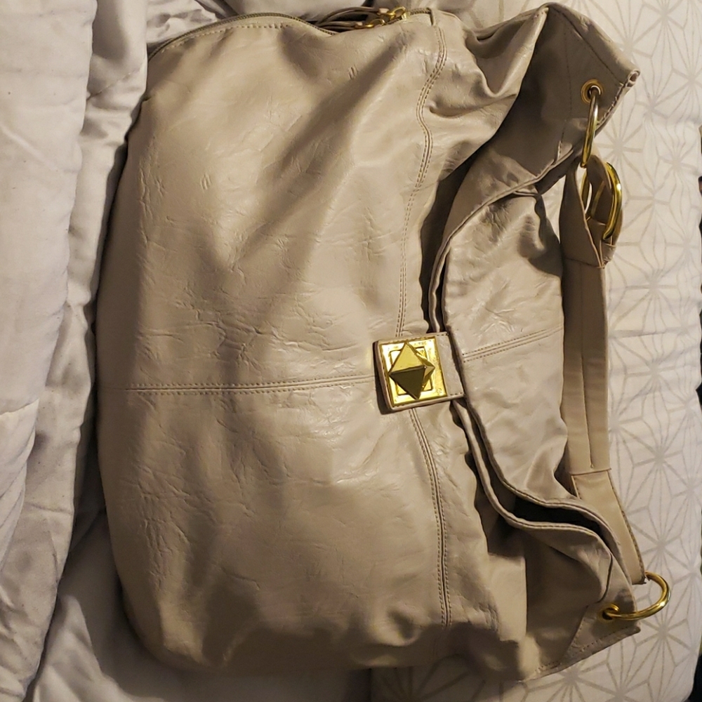 Expanding bottom purse